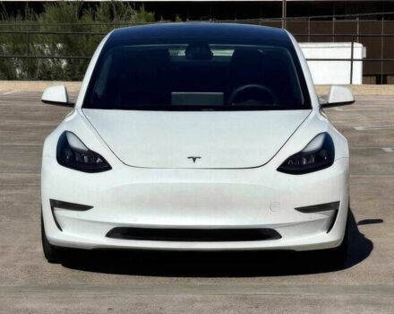 Білий Тесла Модель 3, об'ємом двигуна 0 л та пробігом 10 тис. км за 9400 $, фото 1 на Automoto.ua
