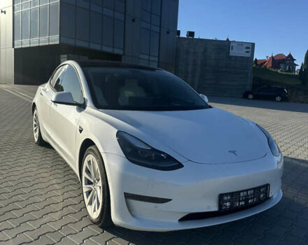 Білий Тесла Модель 3, об'ємом двигуна 0 л та пробігом 54 тис. км за 20955 $, фото 18 на Automoto.ua