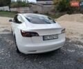 Белый Тесла Модель 3, объемом двигателя 0 л и пробегом 71 тыс. км за 18700 $, фото 8 на Automoto.ua