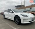 Белый Тесла Модель 3, объемом двигателя 0 л и пробегом 65 тыс. км за 20490 $, фото 6 на Automoto.ua