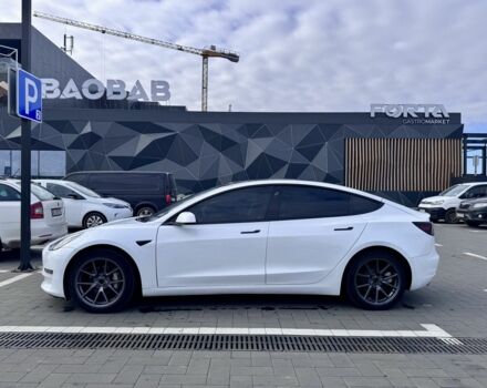 Тесла Модель 3 2021 в Луцке на Automoto.ua Белый Тесла Модель 3, объемом двигателя 0 л и пробегом 170 тыс. км за 18500 $, фото 4 на Automoto.ua