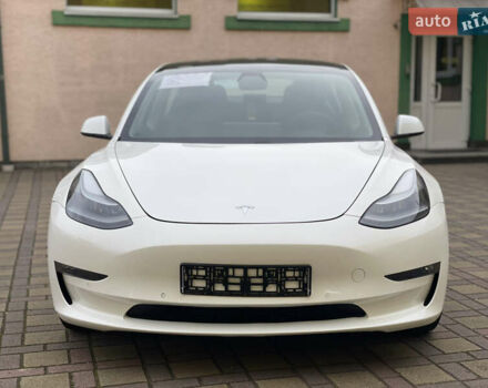 Белый Тесла Модель 3, объемом двигателя 0 л и пробегом 34 тыс. км за 18000 $, фото 15 на Automoto.ua