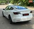 Білий Тесла Модель 3, об'ємом двигуна 0 л та пробігом 107 тис. км за 15450 $, фото 2 на Automoto.ua