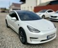 Белый Тесла Модель 3, объемом двигателя 0 л и пробегом 59 тыс. км за 23000 $, фото 1 на Automoto.ua
