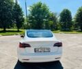 Белый Тесла Модель 3, объемом двигателя 0 л и пробегом 129 тыс. км за 21500 $, фото 5 на Automoto.ua