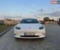 Білий Тесла Модель 3, об'ємом двигуна 0 л та пробігом 180 тис. км за 18800 $, фото 1 на Automoto.ua