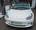 Білий Тесла Модель 3, об'ємом двигуна 0 л та пробігом 104 тис. км за 18400 $, фото 1 на Automoto.ua