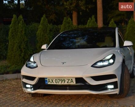 Белый Тесла Модель 3, объемом двигателя 0 л и пробегом 32 тыс. км за 19500 $, фото 6 на Automoto.ua