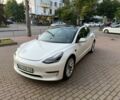 Білий Тесла Модель 3, об'ємом двигуна 0 л та пробігом 43 тис. км за 19000 $, фото 2 на Automoto.ua