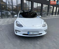 Белый Тесла Модель 3, объемом двигателя 0 л и пробегом 37 тыс. км за 19999 $, фото 75 на Automoto.ua