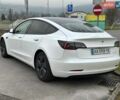 Білий Тесла Модель 3, об'ємом двигуна 0 л та пробігом 100 тис. км за 21000 $, фото 3 на Automoto.ua