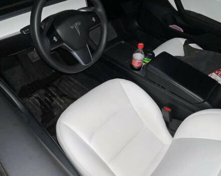 Белый Тесла Модель 3, объемом двигателя 0 л и пробегом 60 тыс. км за 18000 $, фото 7 на Automoto.ua