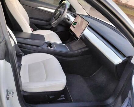 Белый Тесла Модель 3, объемом двигателя 0 л и пробегом 94 тыс. км за 22000 $, фото 3 на Automoto.ua