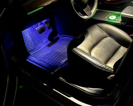 Белый Тесла Модель 3, объемом двигателя 0 л и пробегом 88 тыс. км за 22900 $, фото 24 на Automoto.ua