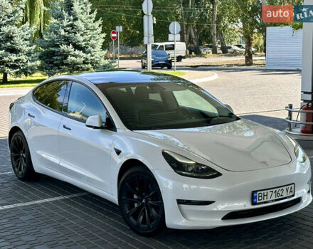 Тесла Модель 3 2021 у Одесі на Automoto.ua Білий Тесла Модель 3, об'ємом двигуна 0 л та пробігом 98 тис. км за 17800 $, фото 10 на Automoto.ua