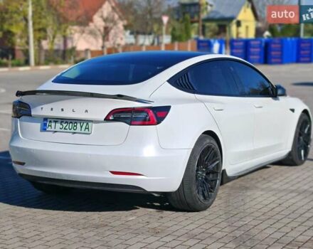 Білий Тесла Модель 3, об'ємом двигуна 0 л та пробігом 70 тис. км за 23500 $, фото 24 на Automoto.ua