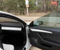 Білий Тесла Модель 3, об'ємом двигуна 0 л та пробігом 75 тис. км за 16300 $, фото 6 на Automoto.ua