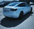 Белый Тесла Модель 3, объемом двигателя 0 л и пробегом 66 тыс. км за 15400 $, фото 5 на Automoto.ua
