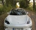 Білий Тесла Модель 3, об'ємом двигуна 0 л та пробігом 130 тис. км за 18987 $, фото 1 на Automoto.ua