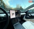 Білий Тесла Модель 3, об'ємом двигуна 0 л та пробігом 100 тис. км за 20799 $, фото 26 на Automoto.ua