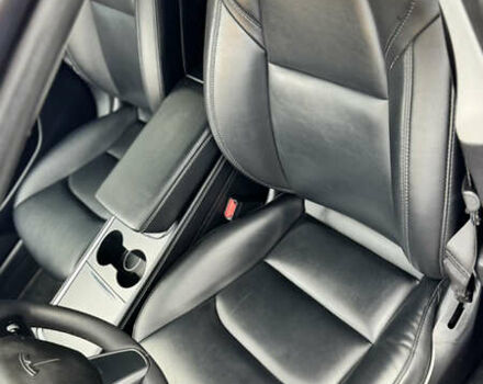 Белый Тесла Модель 3, объемом двигателя 0 л и пробегом 90 тыс. км за 23000 $, фото 9 на Automoto.ua