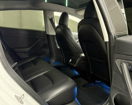 Білий Тесла Модель 3, об'ємом двигуна 0 л та пробігом 113 тис. км за 20200 $, фото 83 на Automoto.ua