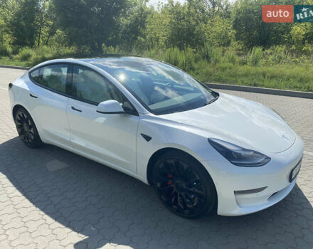 Белый Тесла Модель 3, объемом двигателя 0 л и пробегом 71 тыс. км за 22900 $, фото 16 на Automoto.ua