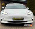 Белый Тесла Модель 3, объемом двигателя 82 л и пробегом 60 тыс. км за 25500 $, фото 1 на Automoto.ua