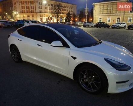 Белый Тесла Модель 3, объемом двигателя 0 л и пробегом 95 тыс. км за 18500 $, фото 3 на Automoto.ua