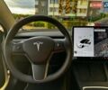 Белый Тесла Модель 3, объемом двигателя 0 л и пробегом 79 тыс. км за 17400 $, фото 40 на Automoto.ua