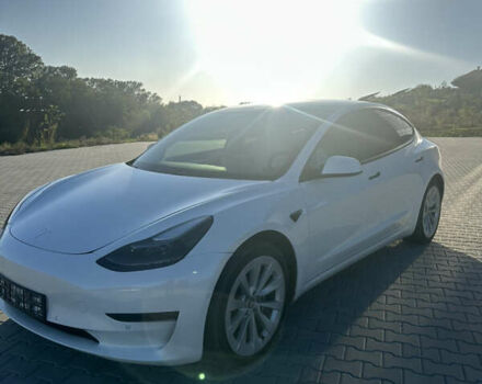 Білий Тесла Модель 3, об'ємом двигуна 0 л та пробігом 54 тис. км за 20955 $, фото 13 на Automoto.ua