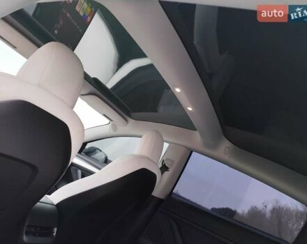 Білий Тесла Модель 3, об'ємом двигуна 0 л та пробігом 68 тис. км за 19200 $, фото 25 на Automoto.ua