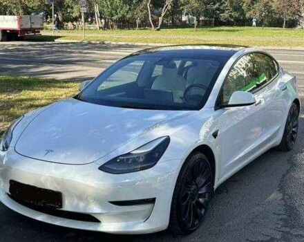 Тесла Модель 3 2021 в Львове на Automoto.ua Белый Тесла Модель 3, объемом двигателя 0 л и пробегом 60 тыс. км за 22500 $, фото 4 на Automoto.ua