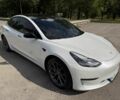 Белый Тесла Модель 3, объемом двигателя 0 л и пробегом 60 тыс. км за 18753 $, фото 4 на Automoto.ua