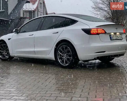 Білий Тесла Модель 3, об'ємом двигуна 0 л та пробігом 87 тис. км за 23700 $, фото 1 на Automoto.ua