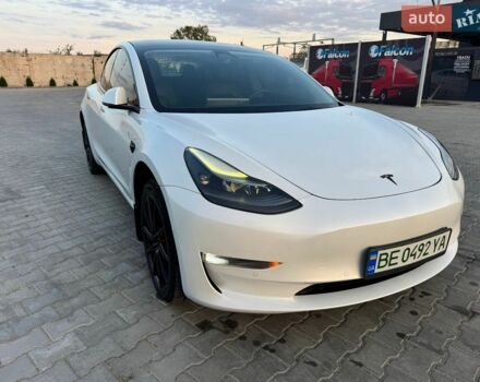Білий Тесла Модель 3, об'ємом двигуна 0 л та пробігом 180 тис. км за 18800 $, фото 3 на Automoto.ua
