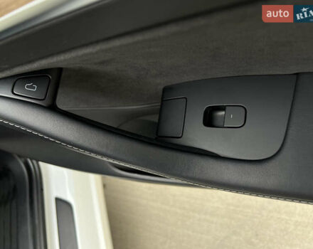 Білий Тесла Модель 3, об'ємом двигуна 0 л та пробігом 107 тис. км за 19999 $, фото 49 на Automoto.ua