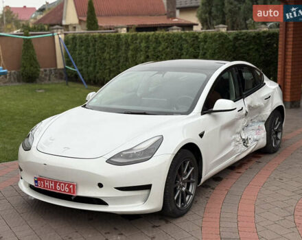 Білий Тесла Модель 3, об'ємом двигуна 0 л та пробігом 166 тис. км за 14900 $, фото 29 на Automoto.ua