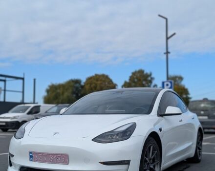 Тесла Модель 3 2021 в Луцке на Automoto.ua Белый Тесла Модель 3, объемом двигателя 0 л и пробегом 170 тыс. км за 17000 $, фото 7 на Automoto.ua