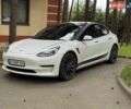 Білий Тесла Модель 3, об'ємом двигуна 0 л та пробігом 117 тис. км за 17800 $, фото 1 на Automoto.ua
