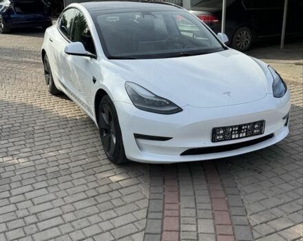 Белый Тесла Модель 3, объемом двигателя 0 л и пробегом 45 тыс. км за 17400 $, фото 4 на Automoto.ua