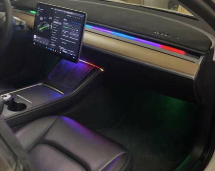 Белый Тесла Модель 3, объемом двигателя 0 л и пробегом 90 тыс. км за 23000 $, фото 40 на Automoto.ua