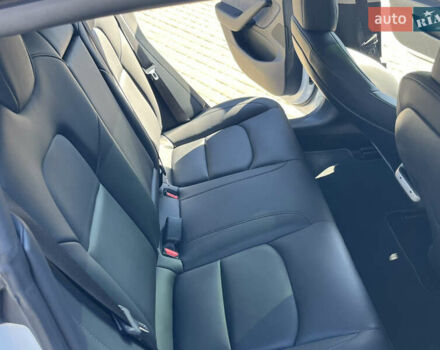 Белый Тесла Модель 3, объемом двигателя 0 л и пробегом 39 тыс. км за 20200 $, фото 26 на Automoto.ua