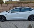Белый Тесла Модель 3, объемом двигателя 0 л и пробегом 49 тыс. км за 12500 $, фото 2 на Automoto.ua