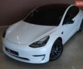 Білий Тесла Модель 3, об'ємом двигуна 0 л та пробігом 117 тис. км за 18500 $, фото 1 на Automoto.ua