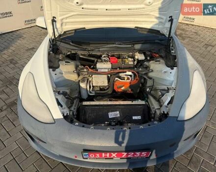 Білий Тесла Модель 3, об'ємом двигуна 0 л та пробігом 200 тис. км за 13300 $, фото 13 на Automoto.ua