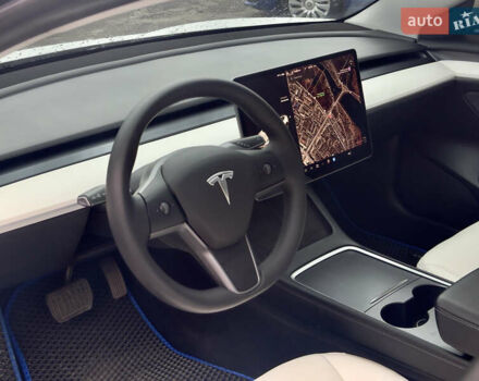 Білий Тесла Модель 3, об'ємом двигуна 0 л та пробігом 84 тис. км за 18300 $, фото 1 на Automoto.ua