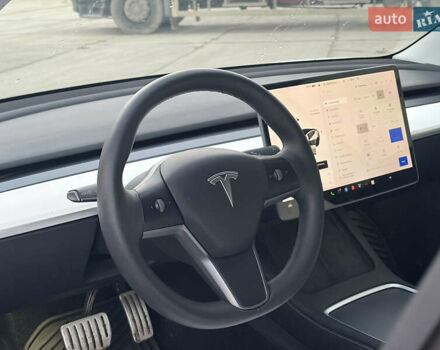 Белый Тесла Модель 3, объемом двигателя 0 л и пробегом 92 тыс. км за 21900 $, фото 26 на Automoto.ua