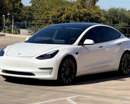 Білий Тесла Модель 3, об'ємом двигуна 0 л та пробігом 10 тис. км за 9400 $, фото 2 на Automoto.ua