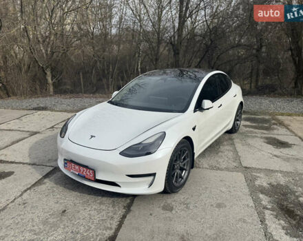 Белый Тесла Модель 3, объемом двигателя 0 л и пробегом 44 тыс. км за 18700 $, фото 8 на Automoto.ua